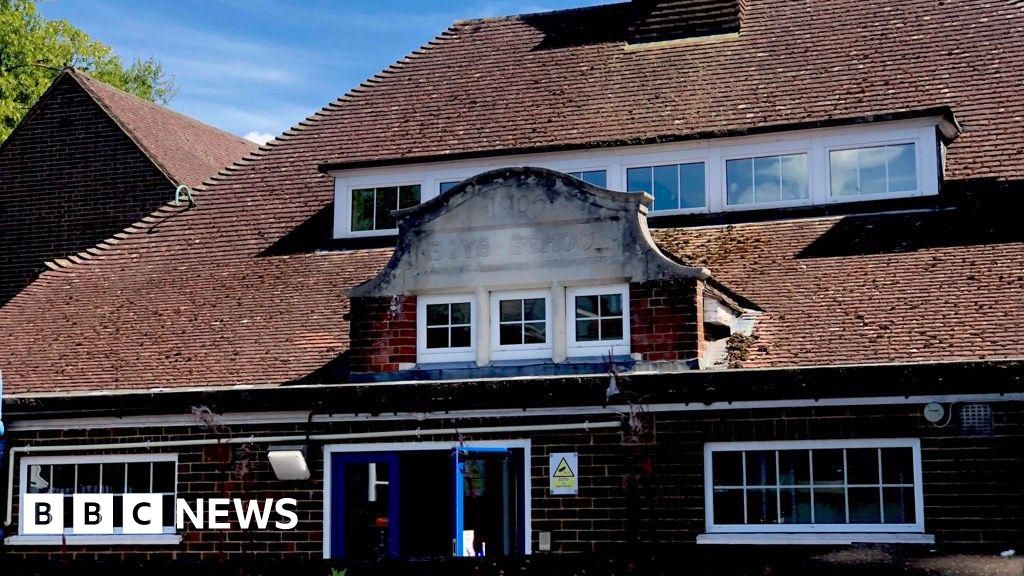 The Surrey schools yet to make decision on a two week half term
