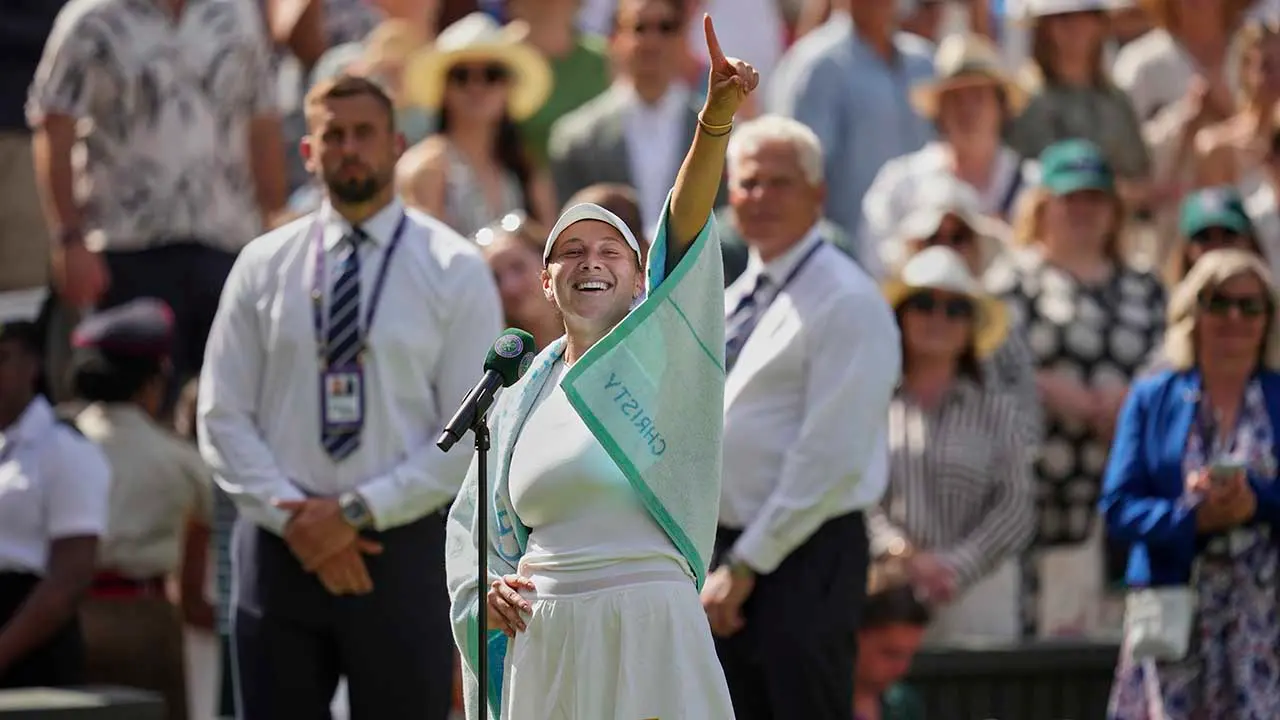 Who is Amanda Anisimova? The American star on the verge of winning Wimbledon